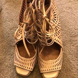Jeffrey Campbell
Rodillo Wedge Sandals
